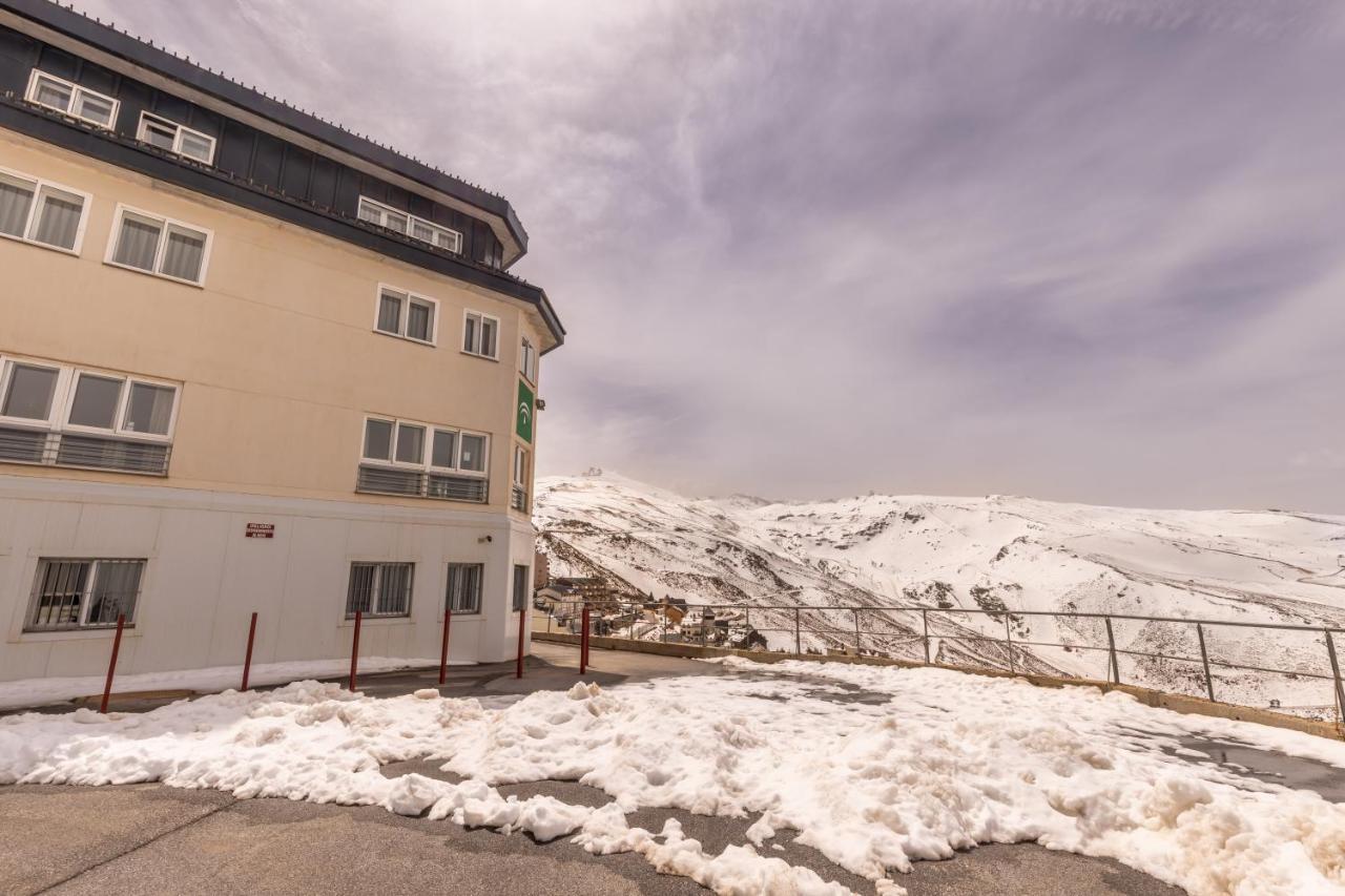 Albergue Inturjoven Sierra Nevada Luaran gambar